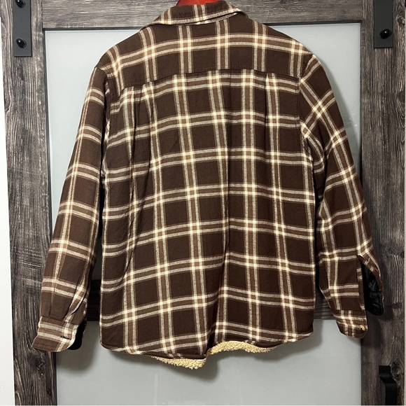 Wrangler Men's Brown Plaid Sherpa Lined Shacket Size M Outdoor Western Chores - Picture 4 of 12